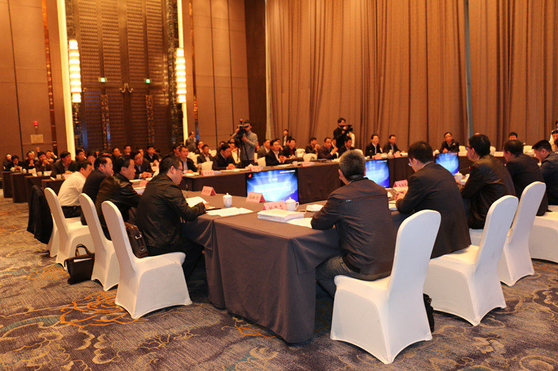 我院院長(zhǎng)隨科技部專家調(diào)研組來(lái)內(nèi)江指導(dǎo)國(guó)家高新區(qū)創(chuàng)建工作