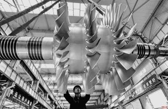 區(qū)域傳統(tǒng)優(yōu)勢(shì)產(chǎn)業(yè)與戰(zhàn)略性新興產(chǎn)業(yè)協(xié)同融合發(fā)