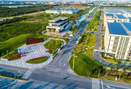 綠色發(fā)展成就金山銀山！海鹽經(jīng)開(kāi)區(qū)獲評(píng)綠色發(fā)展示范開(kāi)發(fā)區(qū)