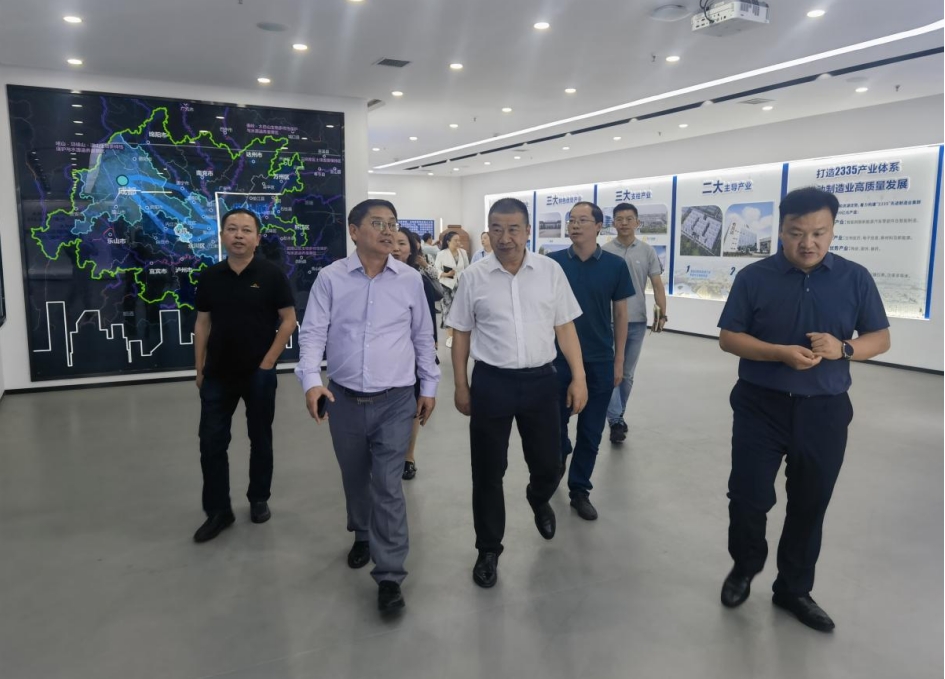 【高新區(qū)攜手行活動】我院攜手伊犁州科技局赴榮昌國家高新區(qū)考察交流